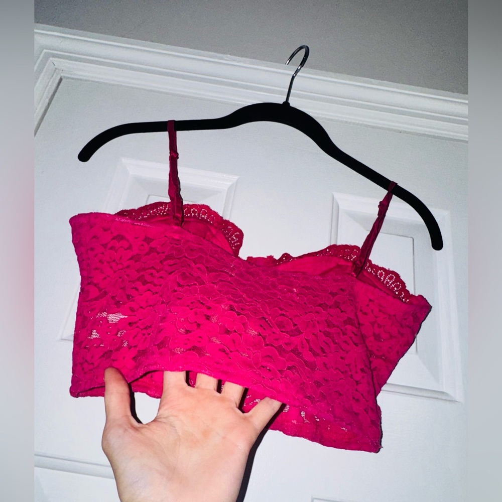 👑 LIKE NEW SIZE SMALL Vibrant Pink Lace Crop Top - Picture 3 of 12